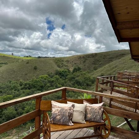 Chacrinha Pousada E Restaurante Chale Tucano Caldas  Exteriör bild